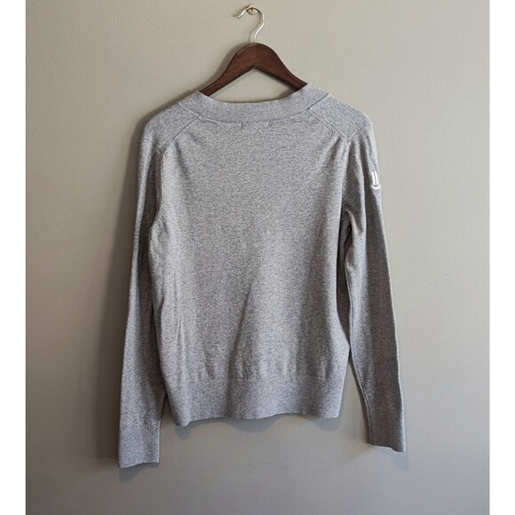 Brooks Brothers Size Medium V-Neck Sweater Womens Gray Pullover Pima Cotton LS - Picture 6 of 6